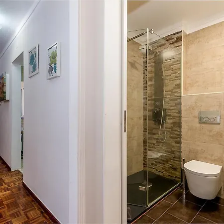 Senna Apartment *
